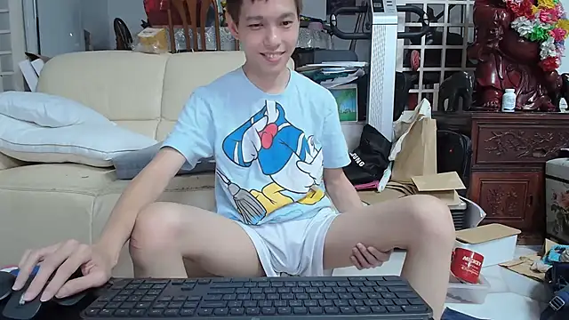 Snapshot of andrewooi chatting on 02.09.25 andrewooi online show from 02.09.25