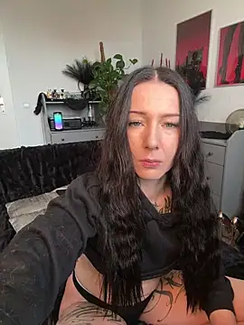 Trixie-Tainted online show from 05.11.26