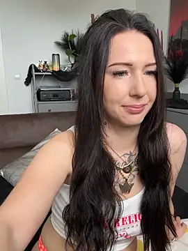 Trixie-Tainted online show from 06.04.26