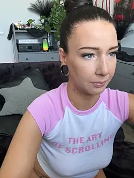 Trixie-Tainted online show from 06.22.26
