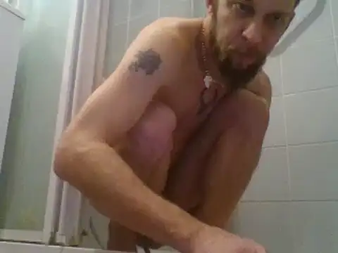 Snapshot of Myckeul chatting on 12.02.25 Myckeul online show from 12.02.25