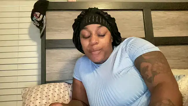 Creamesensation online show from 10.26.25