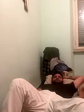 Snapshot of andrea92roma chatting on 11.06.25 andrea92roma online show from 11.06.25