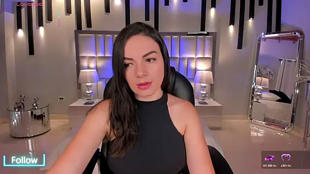 Snapshot of MorganHicks chatting on 12.03.25 MorganHicks online show from 12.03.25