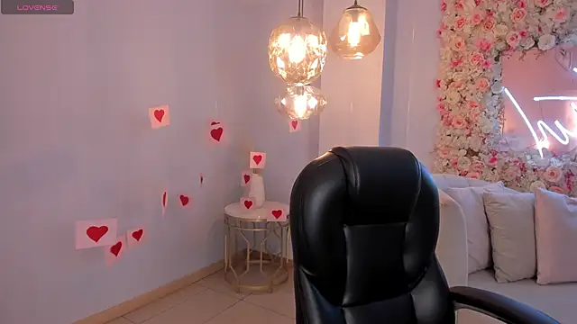 MorganHicks online show from 02.14.26