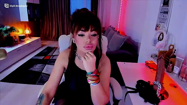 Snapshot of Miss_kay1111 chatting on 01.07.26 Miss kay1111 online show from 01.07.26