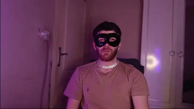 Snapshot of Bullish chatting on 01.16.25 Bullish online show from 01.16.25