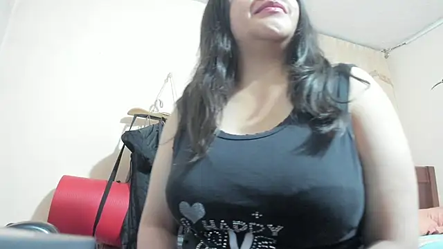 latinfemale online show from 01.11.25