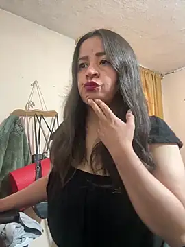 latinfemale online show from 10.14.25