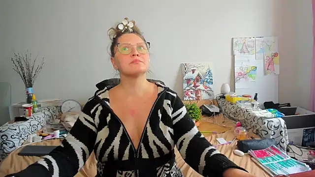 IamYourNarcotic online show from 02.18.26