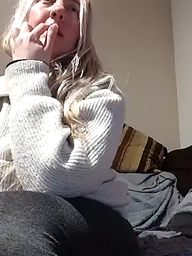 Snapshot of Mllesha74000 chatting on 01.25.25 Mllesha74000 online show from 01.25.25