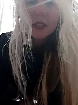 Snapshot of Mllesha74000 chatting on 02.27.25 Mllesha74000 online show from 02.27.25