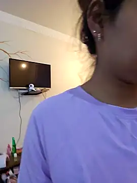 Snapshot of DirtySnowball69 chatting on 12.12.24 DirtySnowball69 online show from 12.12.24