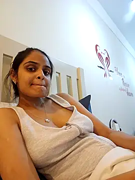 Snapshot of DirtySnowball69 chatting on 12.31.24 DirtySnowball69 online show from 12.31.24