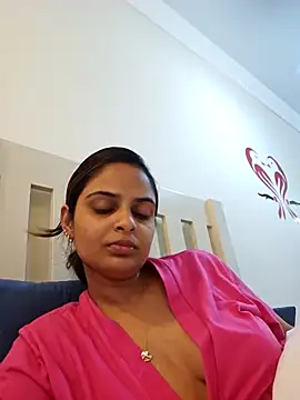 Snapshot of DirtySnowball69 chatting on 02.05.25 DirtySnowball69 online show from 02.05.25