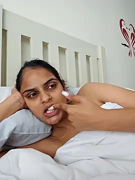 Snapshot of DirtySnowball69 chatting on 02.24.25 DirtySnowball69 online show from 02.24.25