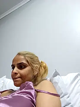 Snapshot of DirtySnowball69 chatting on 09.26.25 DirtySnowball69 online show from 09.26.25