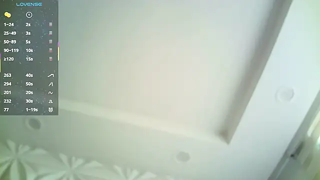 Snapshot of jerryandjessica chatting on 12.21.25 jerryandjessica online show from 12.21.25