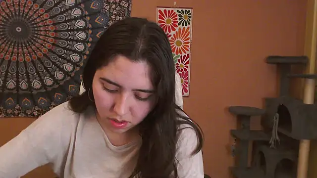 Snapshot of IntimateTales chatting on 01.09.25 IntimateTales online show from 01.09.25