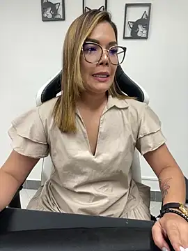 Snapshot of KellyBrooklyn_ chatting on 03.15.25 KellyBrooklyn  online show from 03.15.25