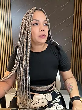 Snapshot of KellyBrooklyn_ chatting on 10.16.25 KellyBrooklyn  online show from 10.16.25