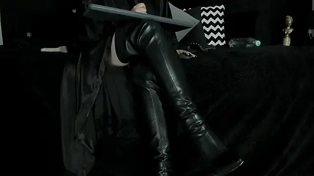  Jade 16 online show from 02.18.25