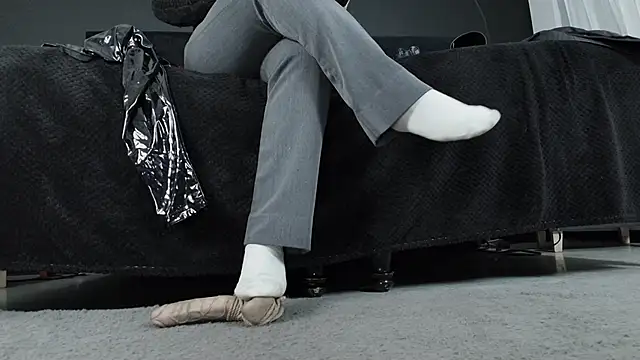  Jade 16 online show from 10.29.25