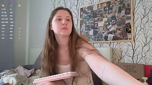 Snapshot of Elizavetta_Miller chatting on 06.14.26 Elizavetta Miller online show from 06.14.26