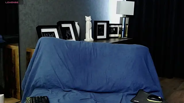 Ashley Ross  online show from 07.20.26