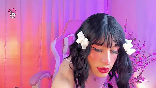 Snapshot of rosseblondee chatting on 04.10.26 rosseblondee online show from 04.10.26