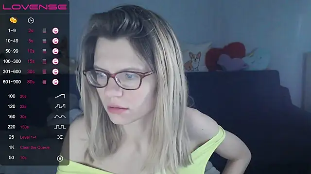 night is dark online show from 03.11.25