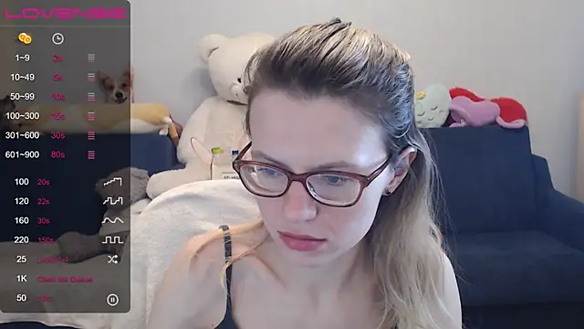 night is dark online show from 03.15.25