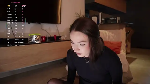 Snapshot of ibiddi chatting on 11.07.25 ibiddi online show from 11.07.25