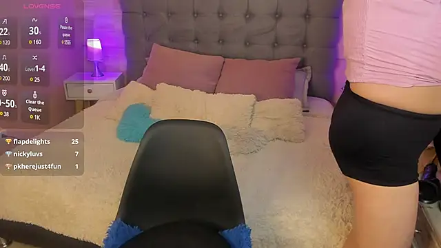  Abril W online show from 03.02.25