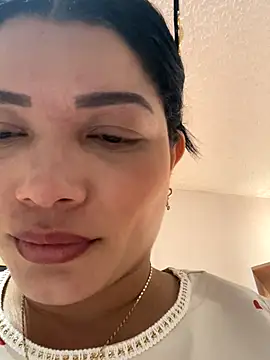 valerie lya online show from 10.26.25