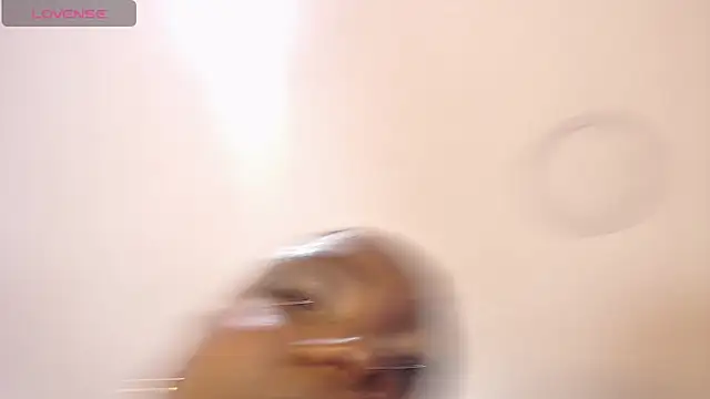 Snapshot of TamyJhonson chatting on 03.15.25 TamyJhonson online show from 03.15.25