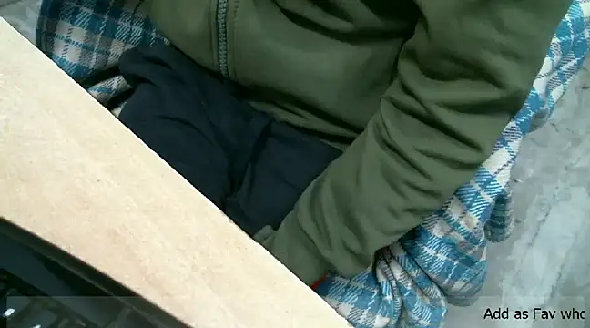 Snapshot of desioldguy chatting on 12.30.24 desioldguy online show from 12.30.24