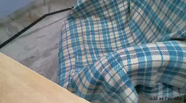 Snapshot of desioldguy chatting on 03.22.25 desioldguy online show from 03.22.25