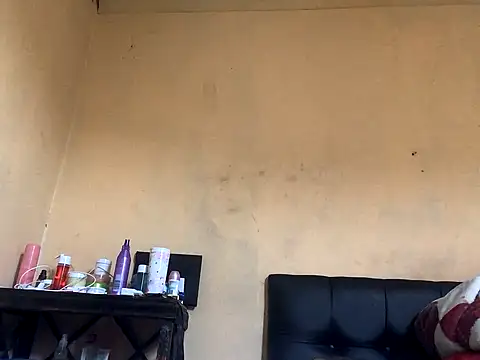 Snapshot of Wonderfulrose chatting on 09.19.25 Wonderfulrose online show from 09.19.25