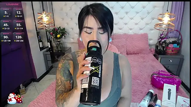 Snapshot of Nara_belen chatting on 12.12.24 Nara belen online show from 12.12.24