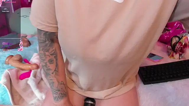 Snapshot of Nara_belen chatting on 12.15.24 Nara belen online show from 12.15.24