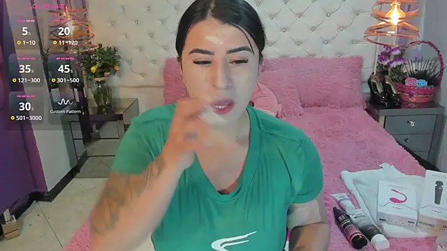 Snapshot of Nara_belen chatting on 12.21.24 Nara belen online show from 12.21.24