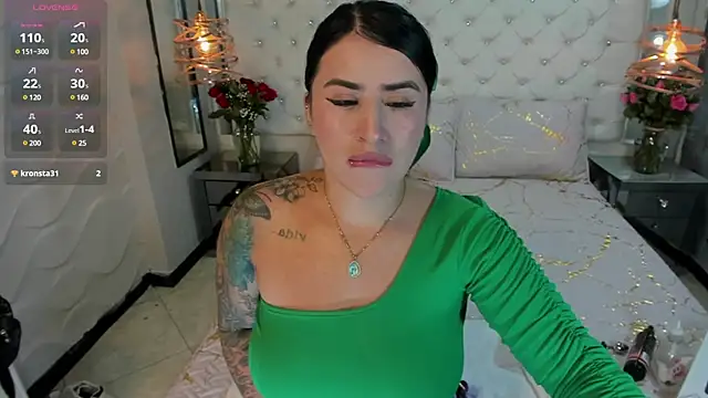 Snapshot of Nara_belen chatting on 02.15.25 Nara belen online show from 02.15.25