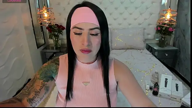 Snapshot of Nara_belen chatting on 02.18.25 Nara belen online show from 02.18.25