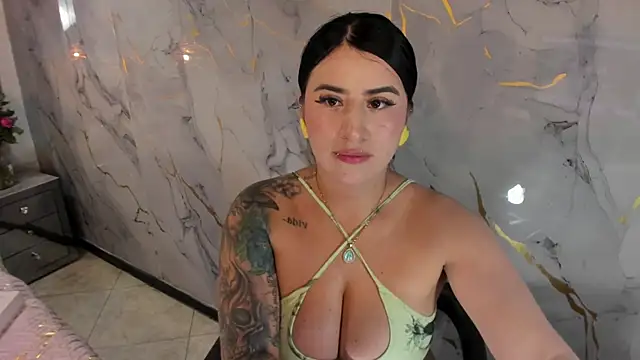 Snapshot of Nara_belen chatting on 02.22.25 Nara belen online show from 02.22.25