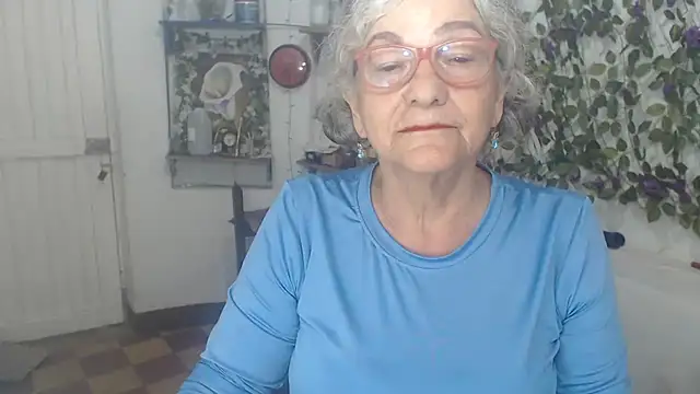 Snapshot of FunnyGrandma chatting on 02.21.26 FunnyGrandma online show from 02.21.26