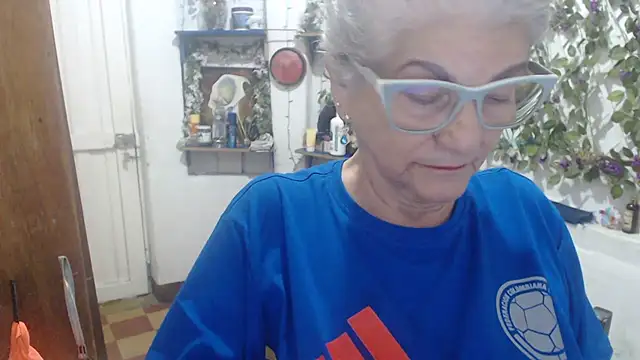 FunnyGrandma online show from 07.04.26