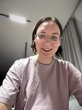 The Snowwhitee online show from 04.19.26