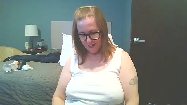 Snapshot of SweetandNaughty1 chatting on 09.12.25 SweetandNaughty1 online show from 09.12.25