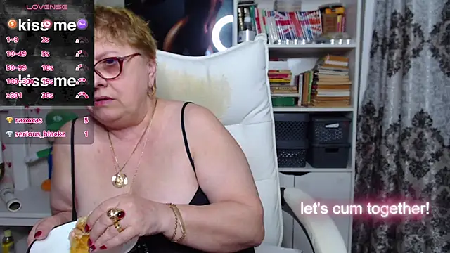 Snapshot of Mella4you chatting on 01.19.25 Mella4you online show from 01.19.25